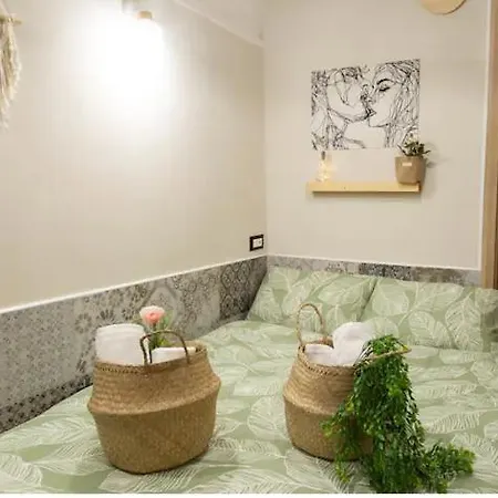Casina In Via Foria Nocleg ze śniadaniem Neapol