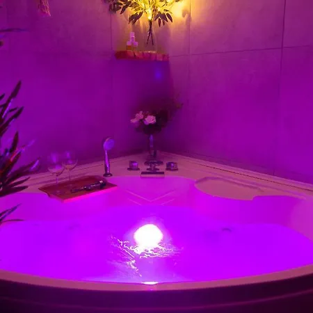 Casina In Via Foria Nocleg ze śniadaniem Neapol