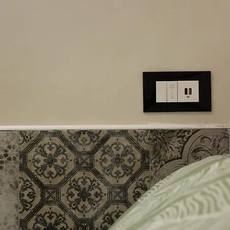 Casina In Via Foria Nocleg ze śniadaniem *